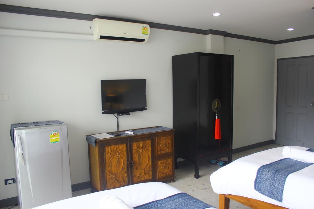 Baanlansa Bed&Bar Hotel Chiang Mai Exterior photo