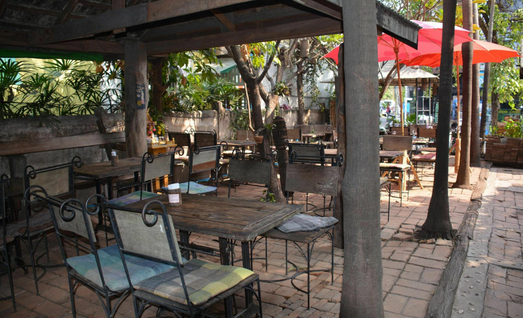 Baanlansa Bed&Bar Hotel Chiang Mai Exterior photo