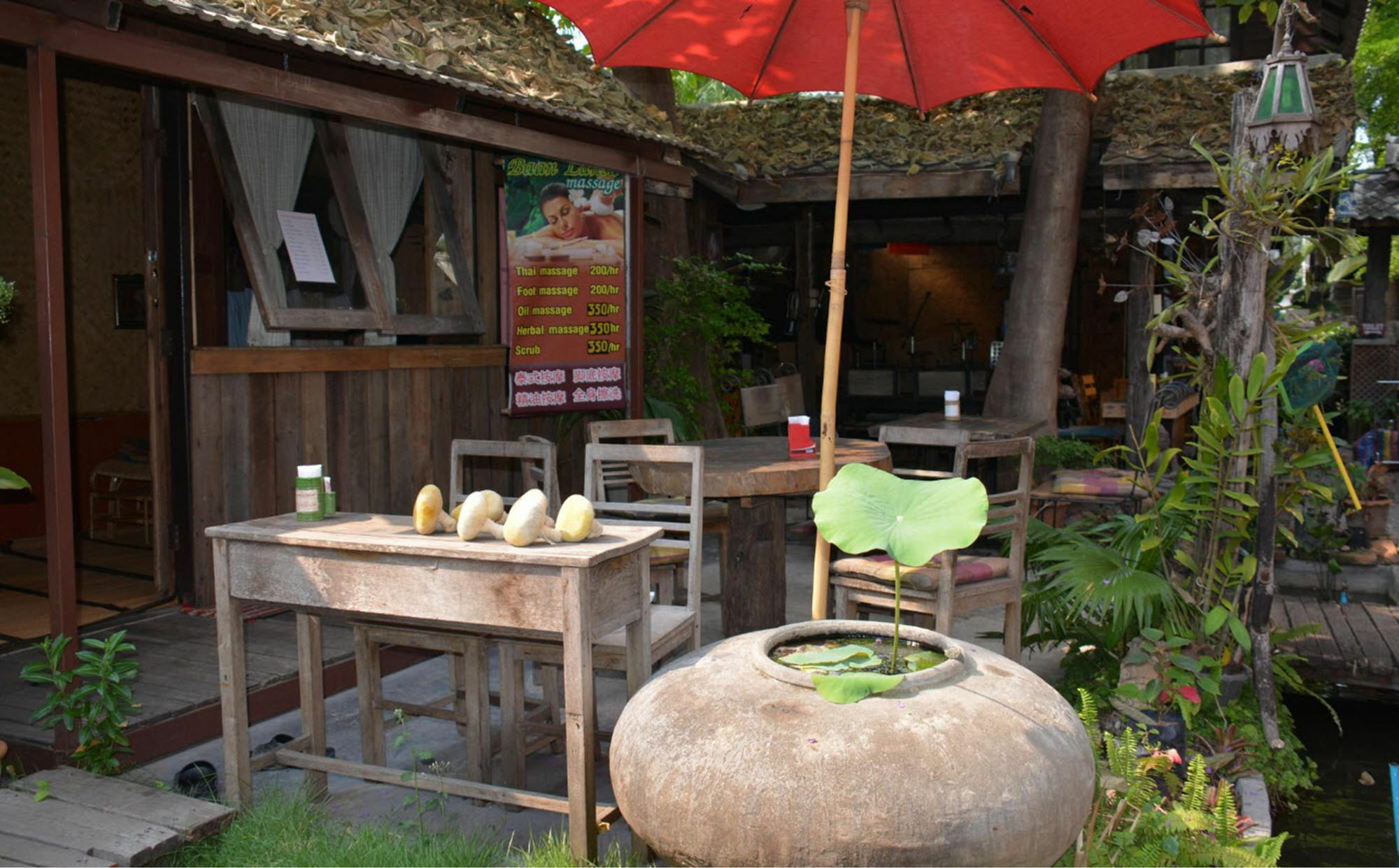 Baanlansa Bed&Bar Hotel Chiang Mai Exterior photo